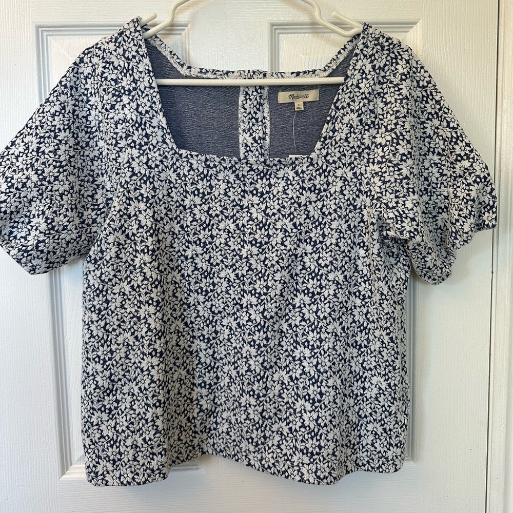 Floral Jacquard Button-Back Top